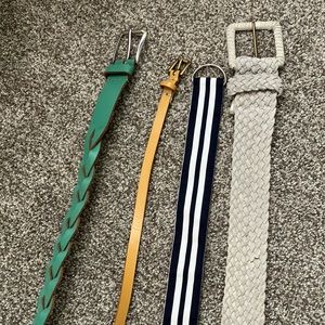 VGUC Women’s belt lot